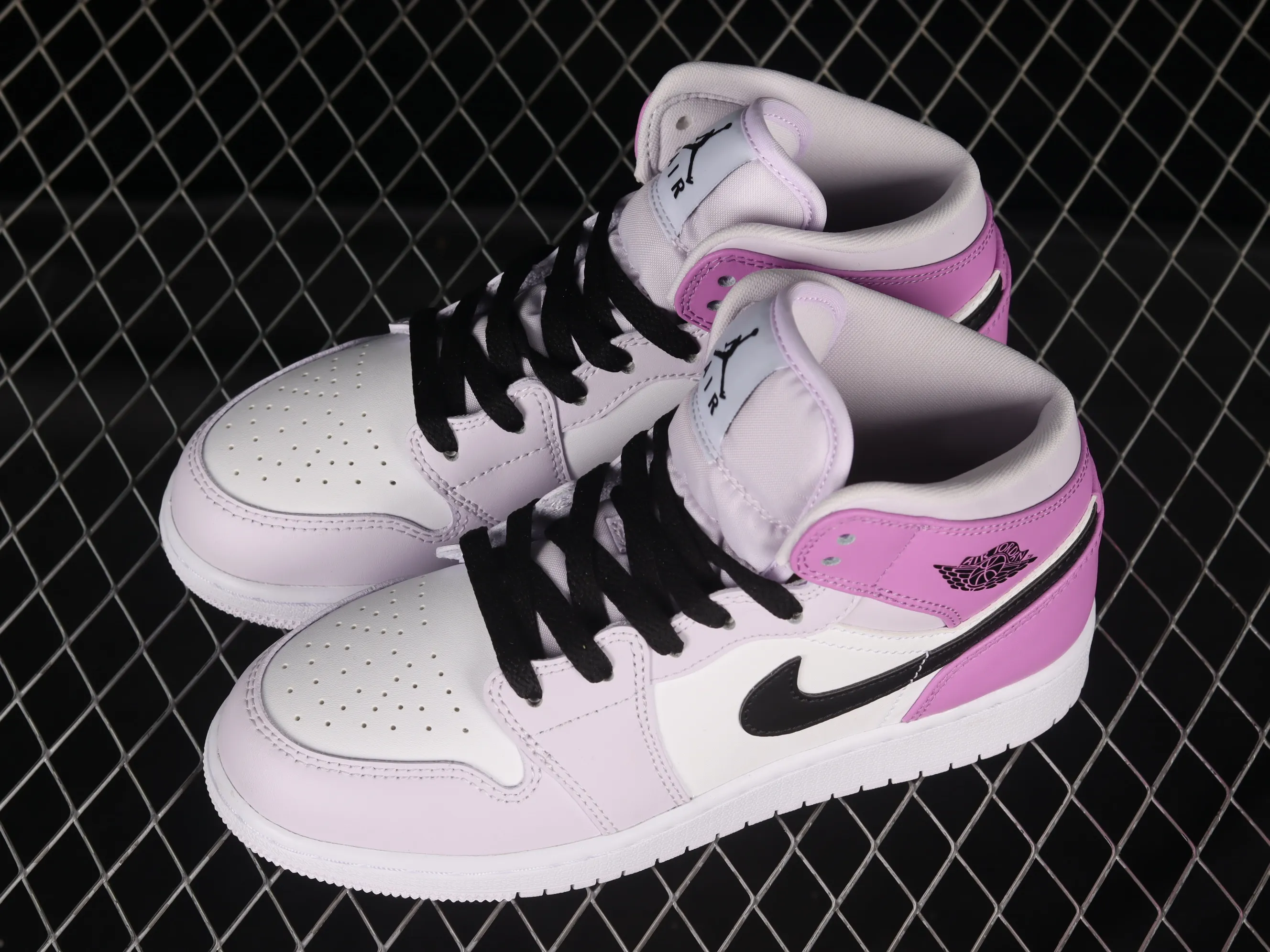 All categories Air Jordan Jordan series basketball shoes Air Jordan 1 Mid G version pure original Air Jordan 1 Mid GS AJ1 Joe 1 gradient grape purple mid-top basketball shoes DQ8423-501